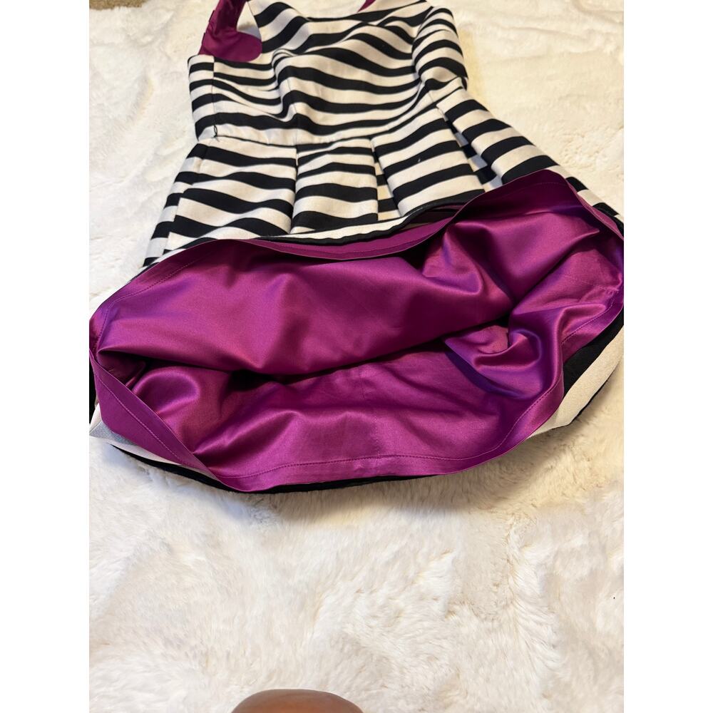 White House Black Market Dress Women's Size 2 Black White Striped Fit Flare - Picture 3 of 7